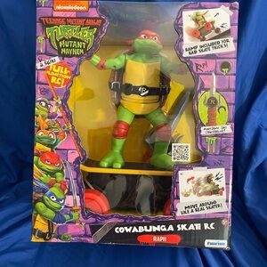 Nickelodeon TMNT Cowabunga Skate RC - Green and Red